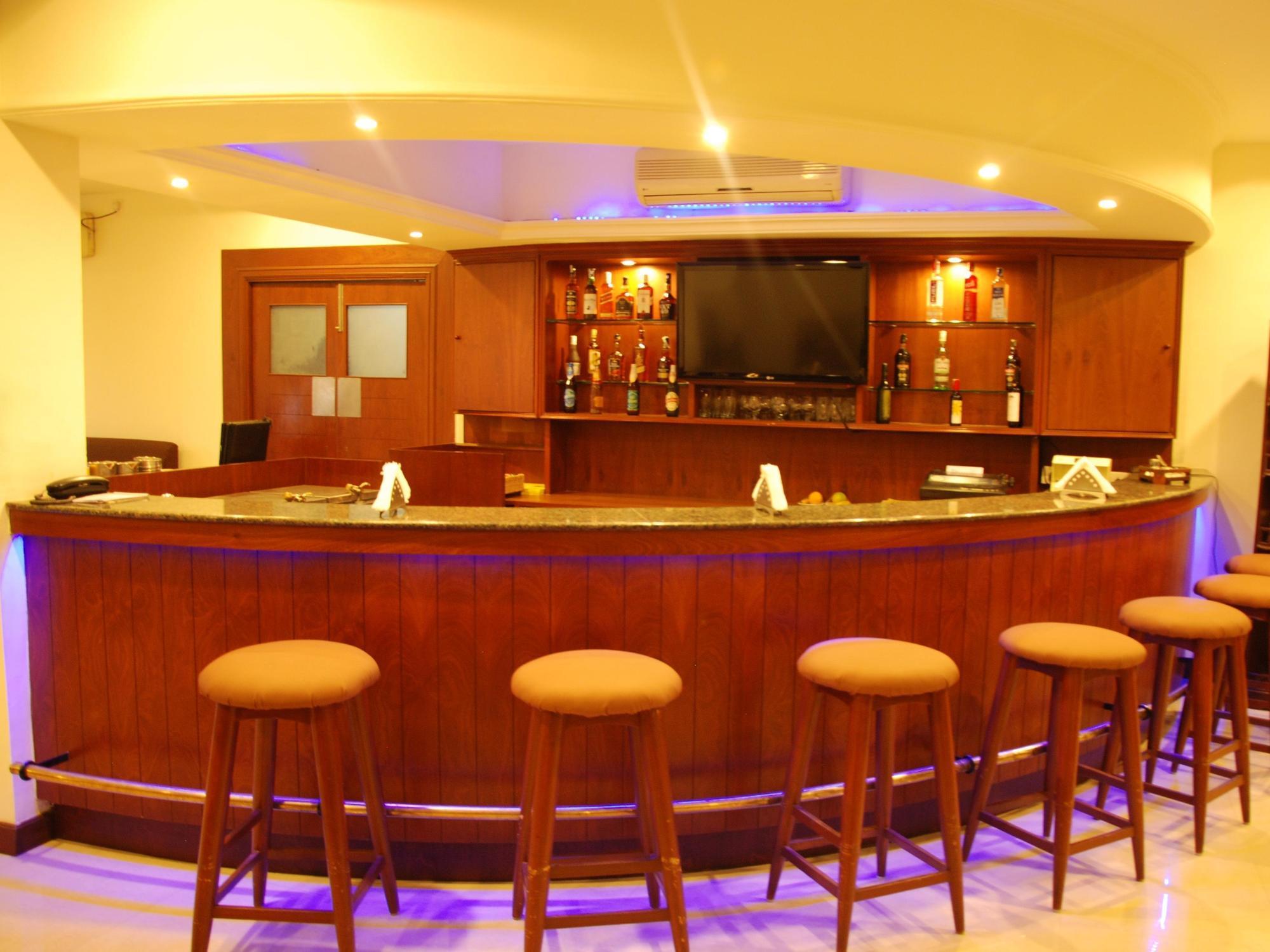 The Pearl Hotel Hassan Buitenkant foto
