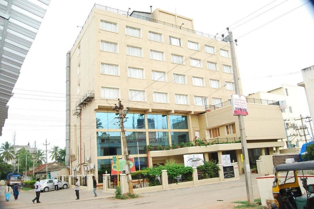 The Pearl Hotel Hassan Buitenkant foto